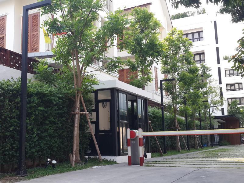 UMA Residence Banguecoque Exterior foto