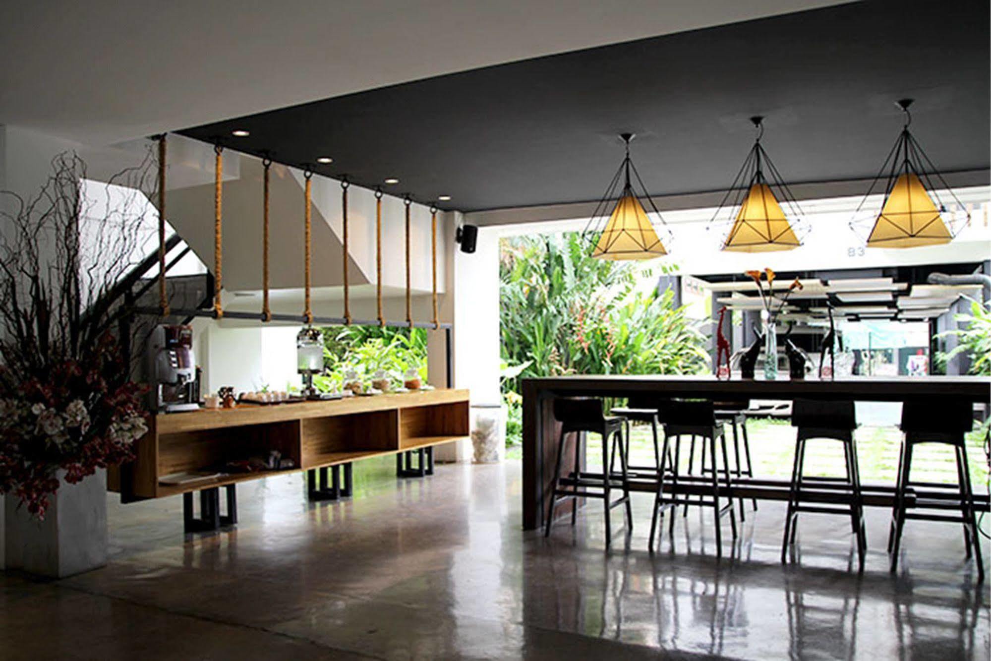 UMA Residence Banguecoque Exterior foto